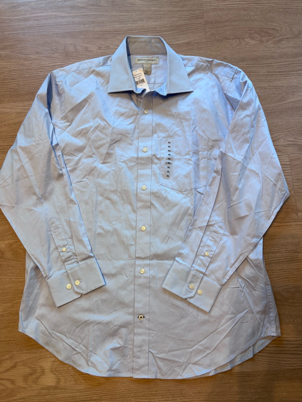 NWT Banana Republic Men’s XL (17-17.5) Button Down Dress Shirt Light Blue Office